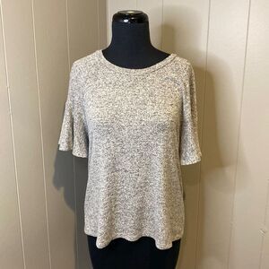 Aqua Women’s 6 Short Sleeve T Shirt Knit Bell Sleeves Stretch